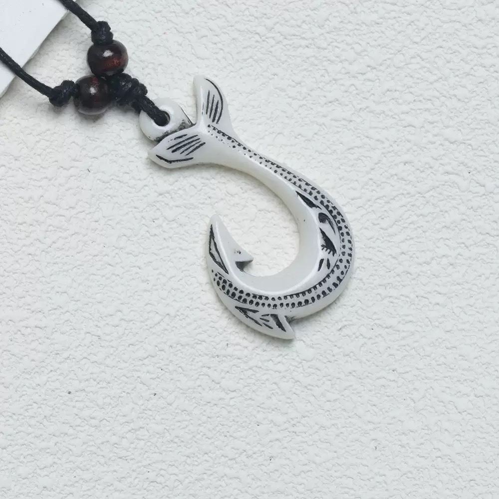 NZ Maori Fish Hook Charm Neckl - Women Fashion Nz recension och pris